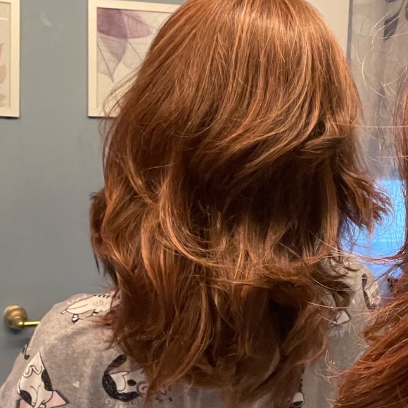 Tressalure Wig in dark auburn/chestnut - Picture 5 of 16